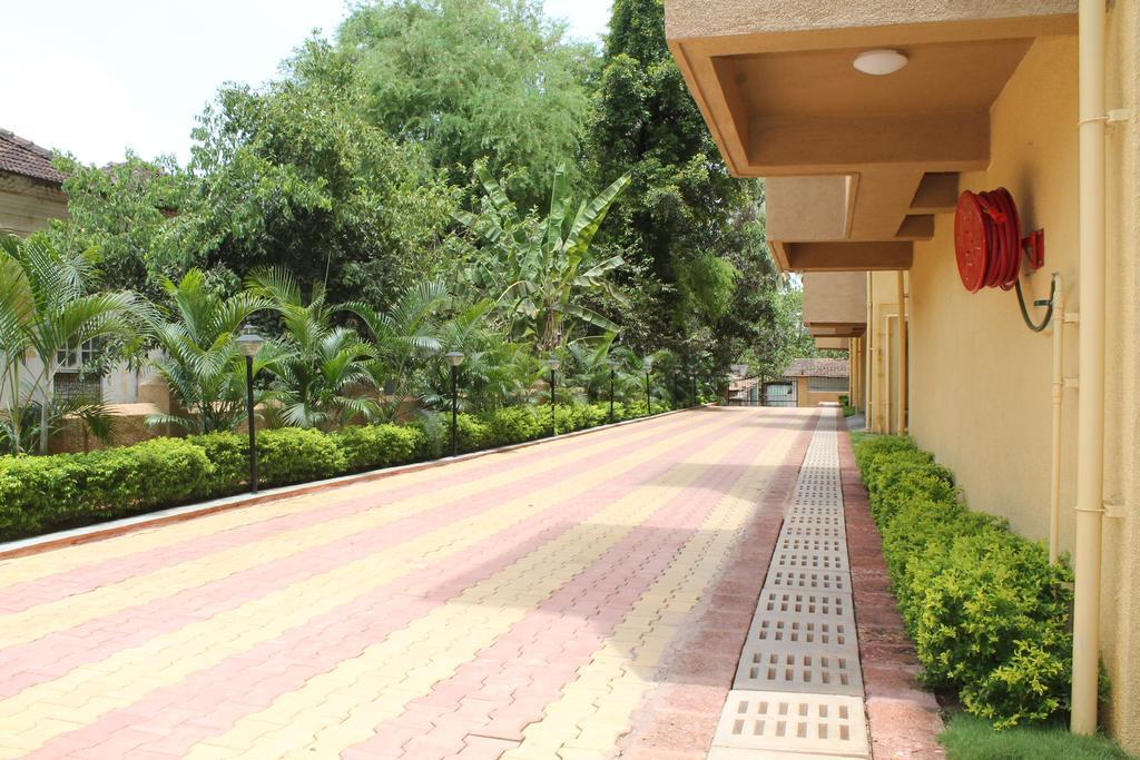 קלנגוטה Veera Strand Park Serviced Apartments מראה חיצוני תמונה
