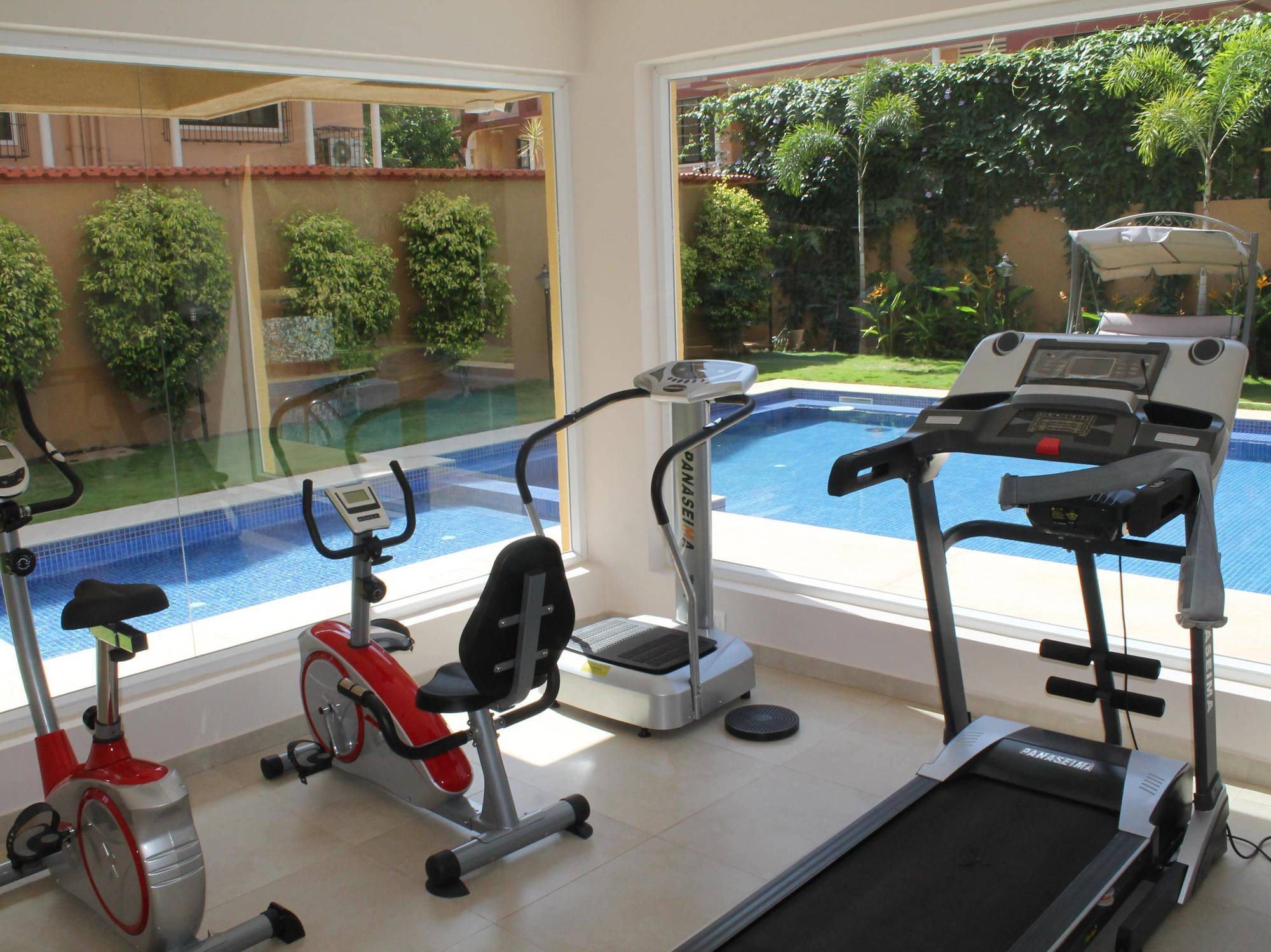 קלנגוטה Veera Strand Park Serviced Apartments מראה חיצוני תמונה