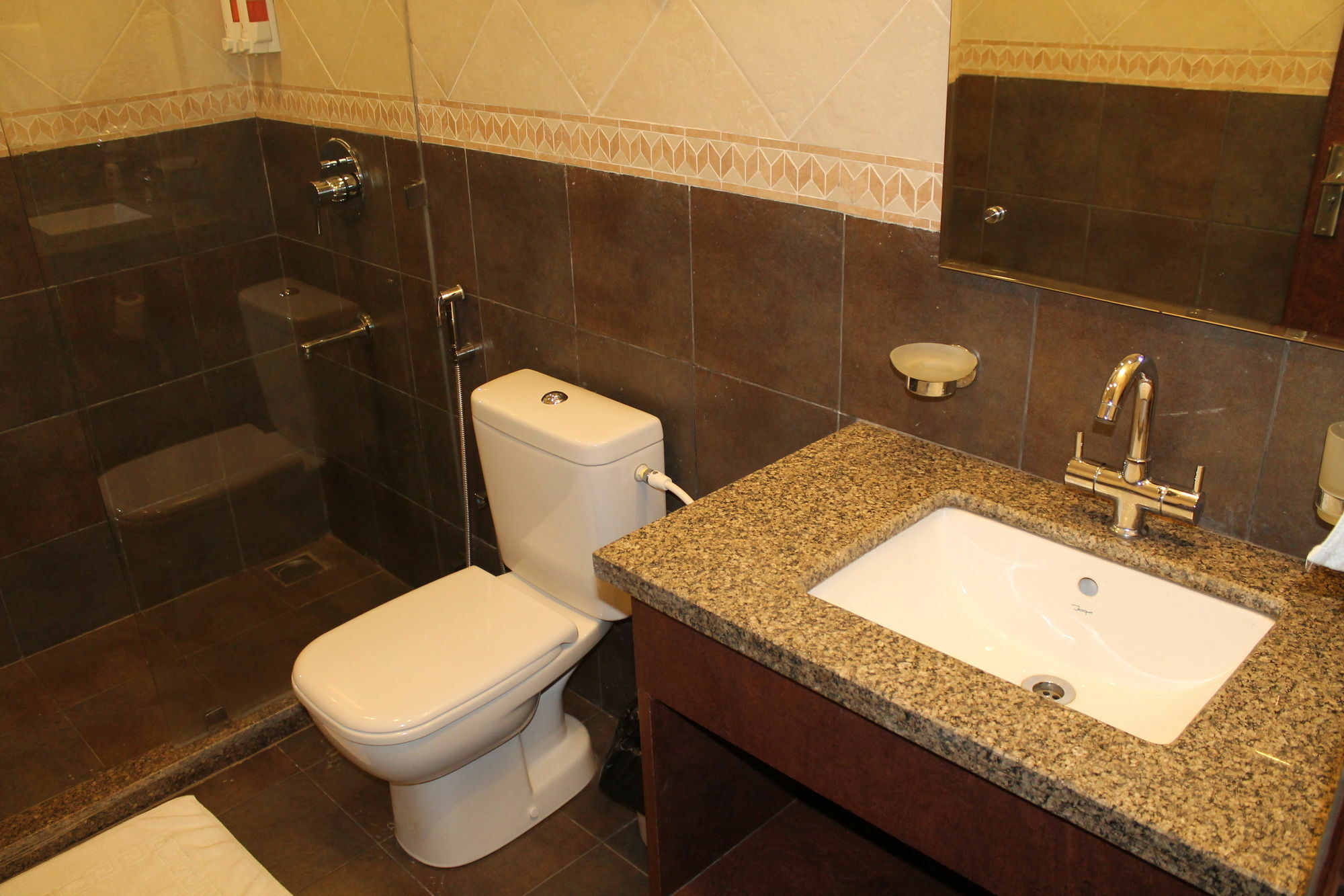 קלנגוטה Veera Strand Park Serviced Apartments מראה חיצוני תמונה