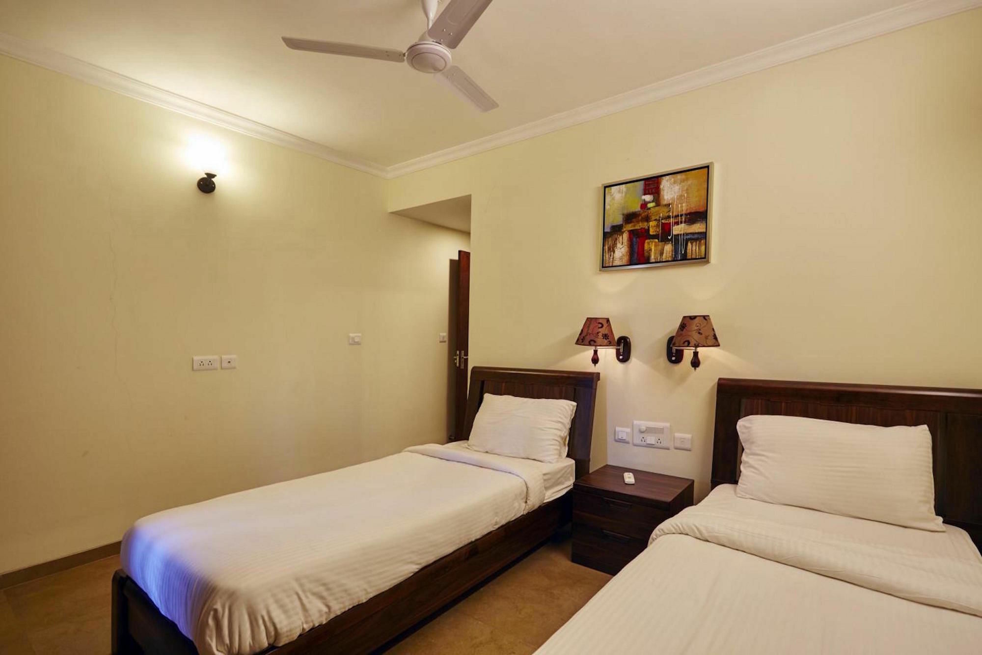 קלנגוטה Veera Strand Park Serviced Apartments מראה חיצוני תמונה